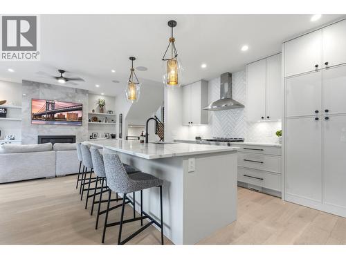 451 Vision Court, Kelowna, BC - Indoor Photo Showing Kitchen With Upgraded Kitchen