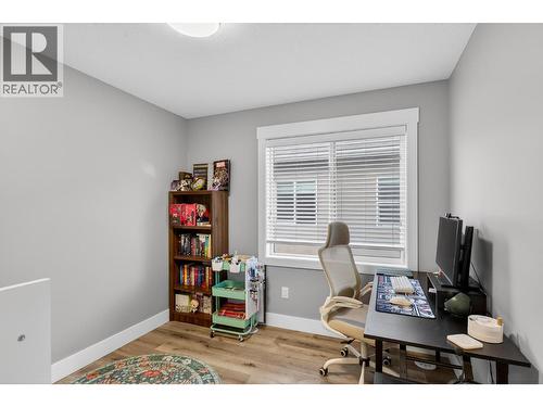 1930 Ethel Street, Kelowna, BC - Indoor Photo Showing Office