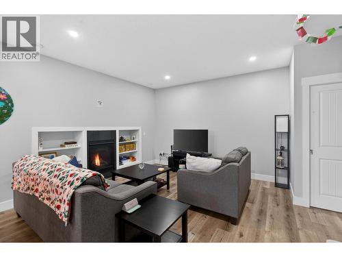 1930 Ethel Street, Kelowna, BC - Indoor With Fireplace