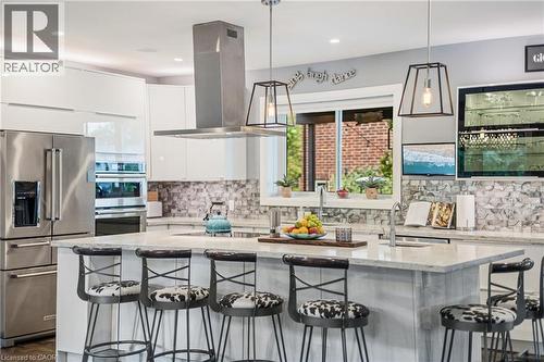 535 Locust Street, Burlington, ON - Indoor Photo Showing Kitchen With Upgraded Kitchen