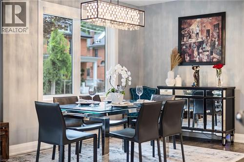 535 Locust Street, Burlington, ON - Indoor Photo Showing Dining Room