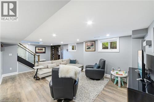 535 Locust Street, Burlington, ON - Indoor