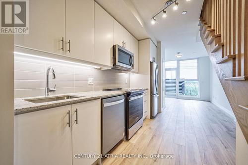 101 - 335 WHEAT BOOM DRIVE  Oakville, ON L6H 7Y1