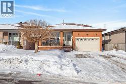 42 LASILA Court  Hamilton, ON L9C 7B6