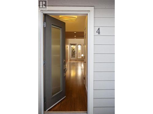 702 Fourth Street Unit# 4  Nelson, BC V1L 2S8