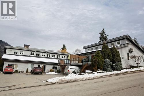 702 Fourth Street Unit# 4  Nelson, BC V1L 2S8