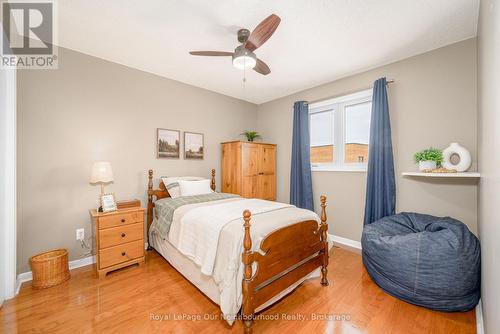 3 Woodlawn Court, Whitby (Blue Grass Meadows), ON - Indoor Photo Showing Bedroom