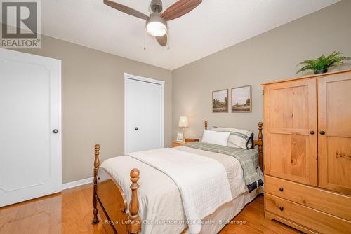 3 Woodlawn Court, Whitby (Blue Grass Meadows), ON - Indoor Photo Showing Bedroom
