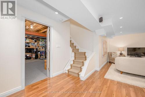 3 Woodlawn Court, Whitby (Blue Grass Meadows), ON - Indoor