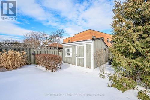 3 Woodlawn Court, Whitby (Blue Grass Meadows), ON - Outdoor