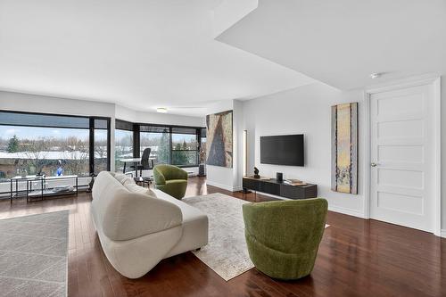 Salon - 301-11 Rue O'Reilly, Montréal (Verdun/Île-Des-Soeurs), QC - Indoor Photo Showing Living Room