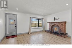 14 ELMWOOD AVENUE  St. Catharines, ON L2R 2T7