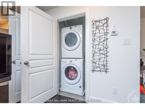 10 - 340 Tribeca Private, Ottawa, ON - Indoor Photo Showing Laundry Room