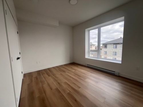 Chambre à coucher principale - 412-282 Rue Du Cardinal, Saint-Amable, QC - Indoor Photo Showing Other Room