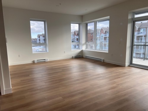 Salon - 312-282 Rue Du Cardinal, Saint-Amable, QC - Indoor Photo Showing Other Room