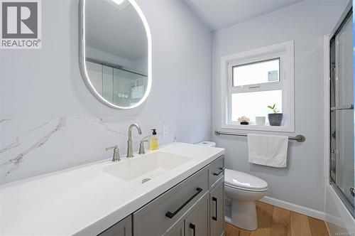 1667 Extension Rd, Nanaimo, BC - Indoor Photo Showing Bathroom
