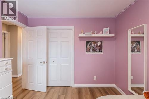 18 Linden Avenue, Brantford, ON - Indoor Photo Showing Bedroom