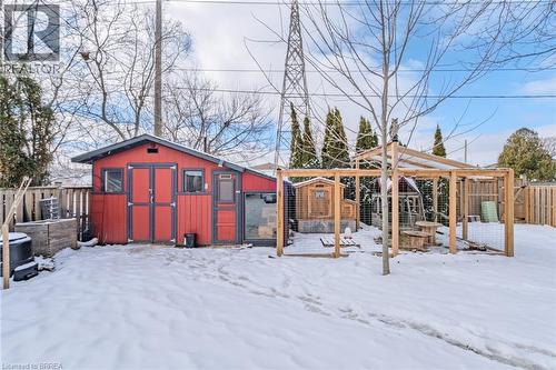 18 Linden Avenue, Brantford, ON - Outdoor