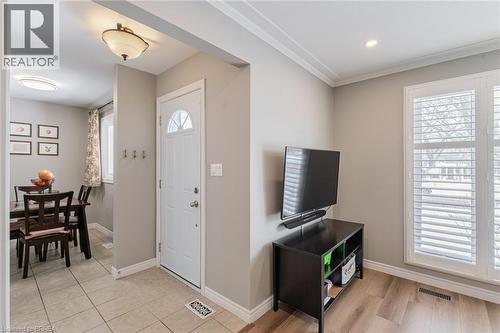 18 Linden Avenue, Brantford, ON - Indoor Photo Showing Other Room