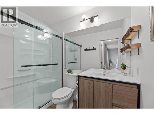 1255 Raymer Avenue Unit# 120, Kelowna, BC - Indoor Photo Showing Bathroom