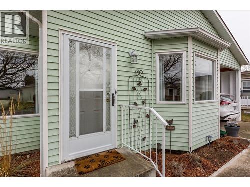 1255 Raymer Avenue Unit# 120, Kelowna, BC - Outdoor