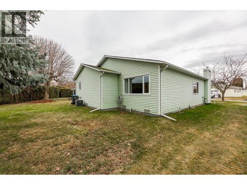 1255 Raymer Avenue Unit# 120, Kelowna, BC - Outdoor With Exterior