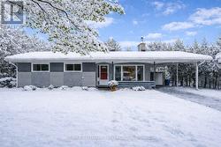 9 NEWBURY AVENUE  Ottawa, ON K2E 6K7