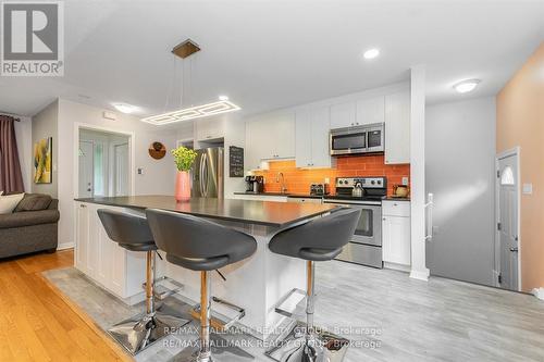 9 Newbury Avenue, Ottawa, ON - Indoor Photo Showing Kitchen