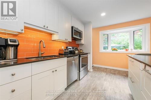9 Newbury Avenue, Ottawa, ON - Indoor Photo Showing Kitchen