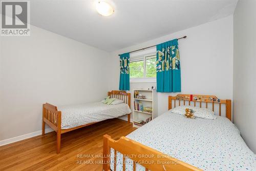 9 Newbury Avenue, Ottawa, ON - Indoor Photo Showing Bedroom