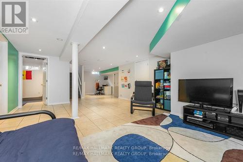 9 Newbury Avenue, Ottawa, ON - Indoor