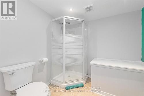 9 Newbury Avenue, Ottawa, ON - Indoor Photo Showing Bathroom