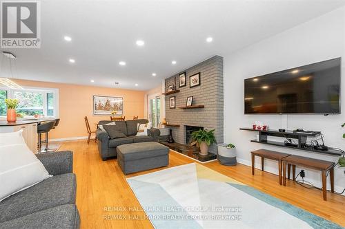 9 Newbury Avenue, Ottawa, ON - Indoor Photo Showing Living Room With Fireplace