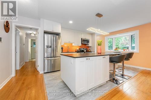 9 Newbury Avenue, Ottawa, ON - Indoor Photo Showing Kitchen