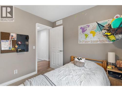 1879 Portland Avenue, Kelowna, BC - Indoor Photo Showing Bedroom
