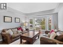 1879 Portland Avenue, Kelowna, BC  - Indoor Photo Showing Living Room 