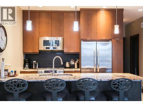 101 Dormie Drive Unit# 3H, Vernon, BC - Indoor Photo Showing Kitchen With Upgraded Kitchen