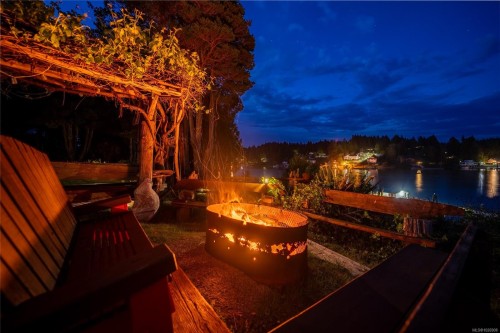 380 Cape Beale Trail, Bamfield, BC 