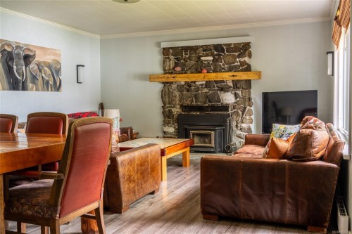 380 Cape Beale Trail, Bamfield, BC 