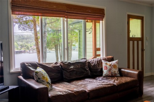 380 Cape Beale Trail, Bamfield, BC 