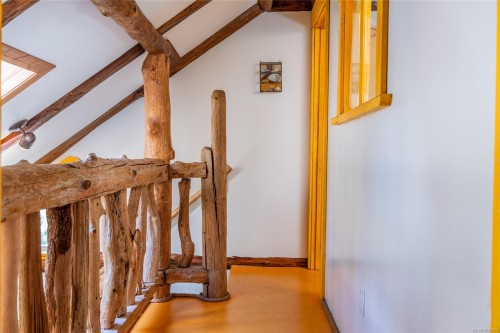 380 Cape Beale Trail, Bamfield, BC 