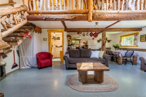 380 Cape Beale Trail, Bamfield, BC 