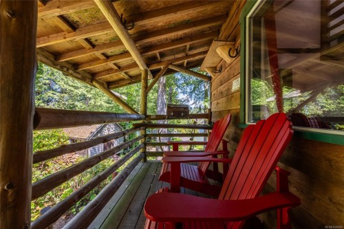 380 Cape Beale Trail, Bamfield, BC 