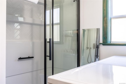 380 Cape Beale Trail, Bamfield, BC 