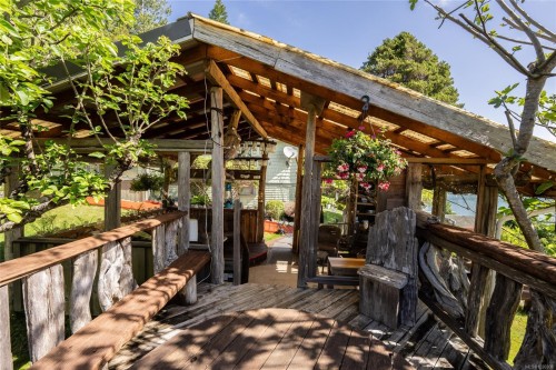 380 Cape Beale Trail, Bamfield, BC 