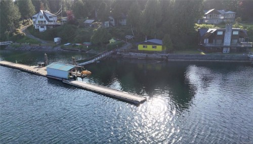 380 Cape Beale Trail, Bamfield, BC 