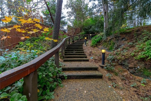 408-866 Brock Ave, Langford, BC - Outdoor