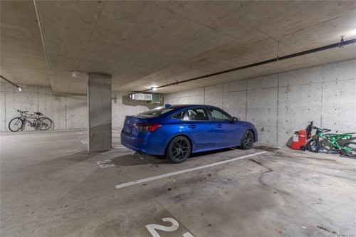 408-866 Brock Ave, Langford, BC - Indoor Photo Showing Garage