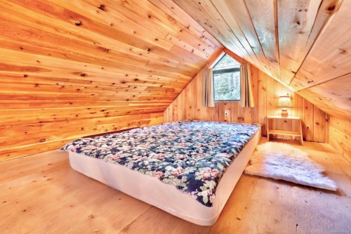 1290 Lynn Rd, Tofino, BC 