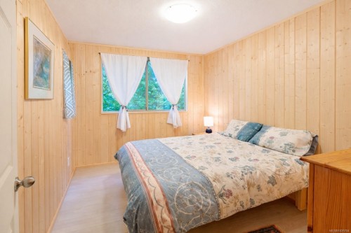 1290 Lynn Rd, Tofino, BC 